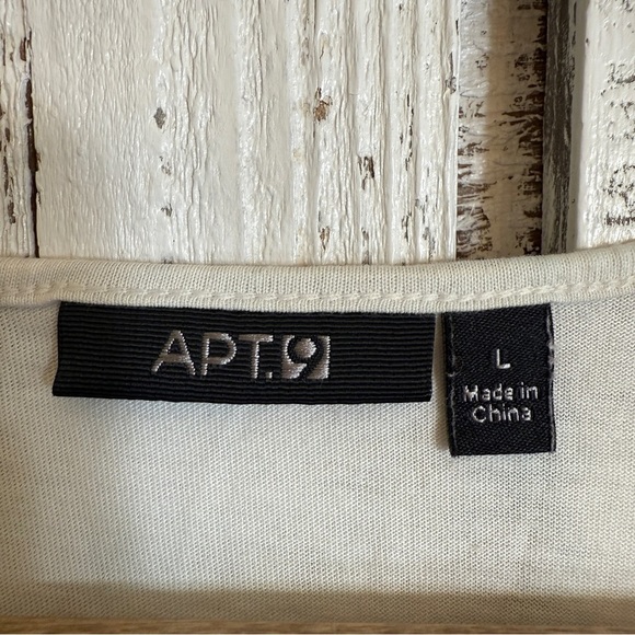 Apt. 9‎ Sequin Tank Top Peacock Feather Print Women’s Size Large Cream Whimsical - Picture 2 of 9